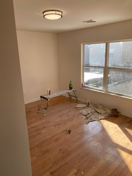 Building Photo - 66 Summer Ave