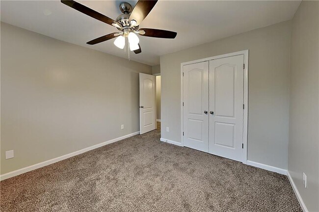 Building Photo - 280 Brookview Dr