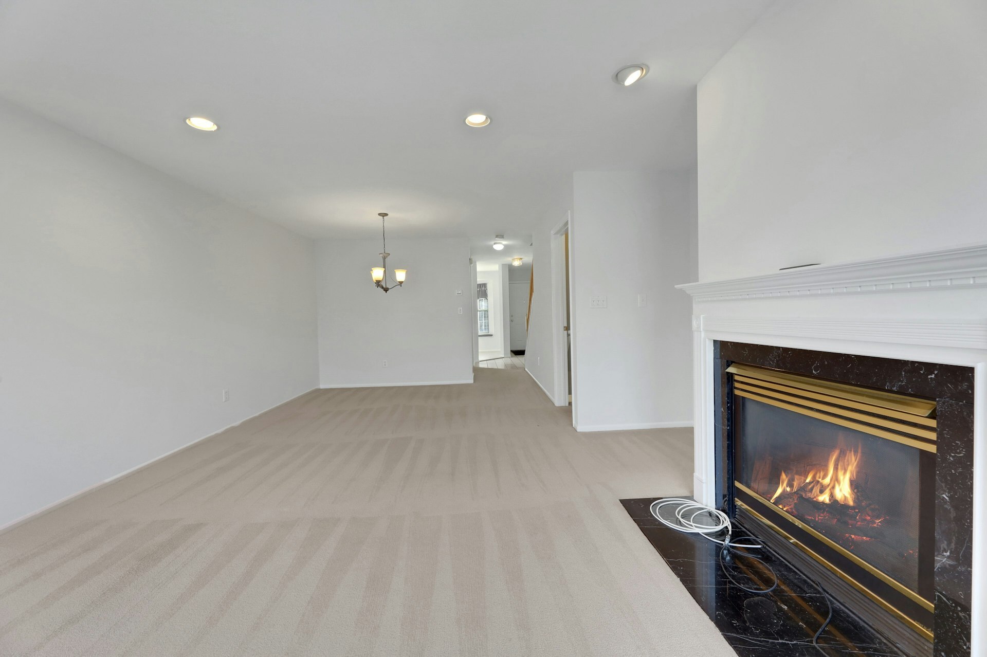 Building Photo - 2198 Kent Ct