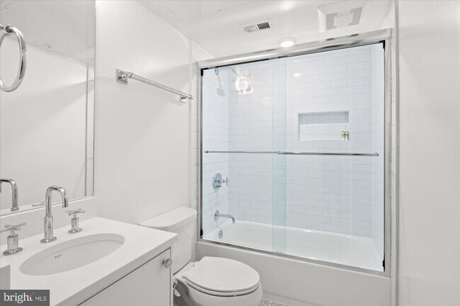 Building Photo - 2869 28th St NW