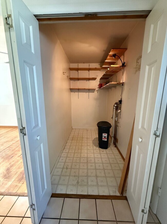 Building Photo - North Central 3 Bedroom Home