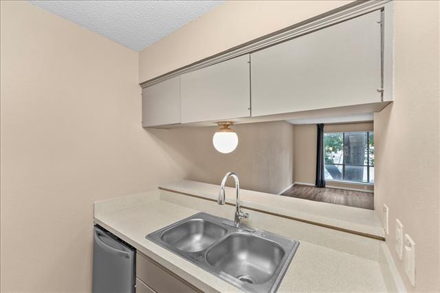 Building Photo - 4859 Cedar Springs Rd