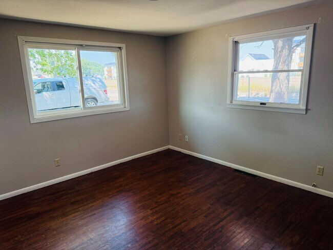 Building Photo - 1245 Cody Dr