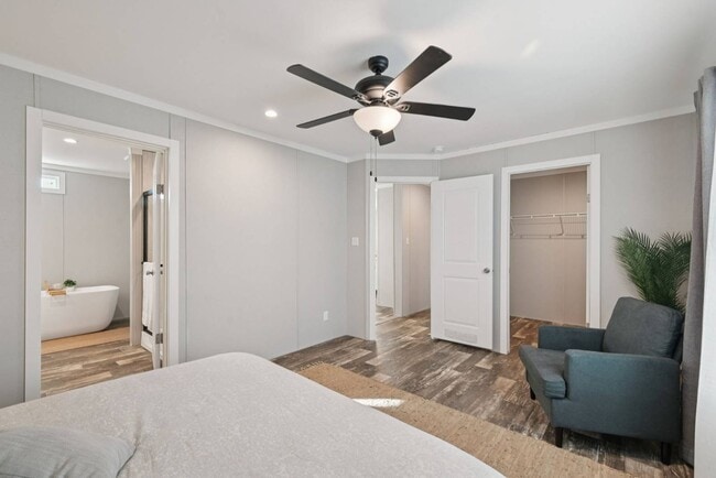 Building Photo - 1611 American Dr