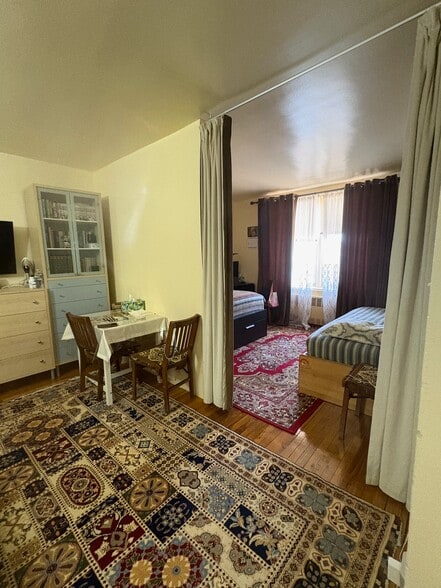 Building Photo - 2939 Avenue Y