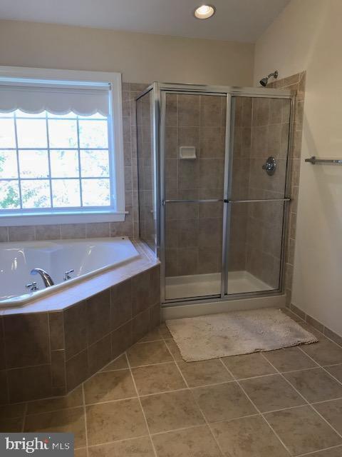 Building Photo - 3680 Chippendale Cir