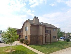Building Photo - 56 Peachtree Ln