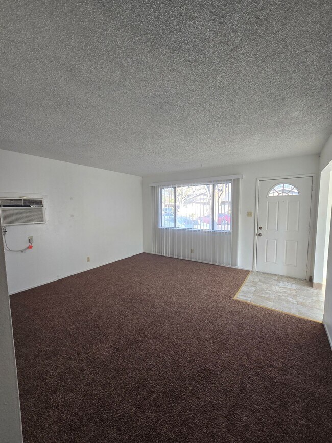 Building Photo - 4 Plex with a Carport Space