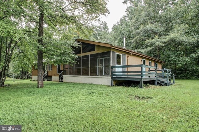 Building Photo - 8297 Squires Ln