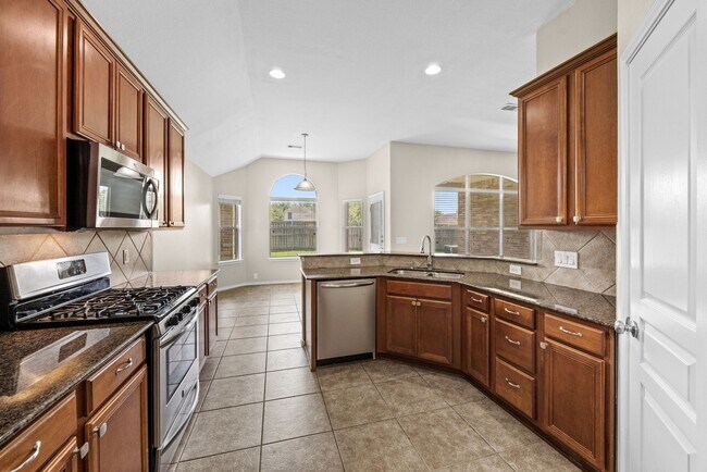 Building Photo - 5402 Hickory Harvest Dr