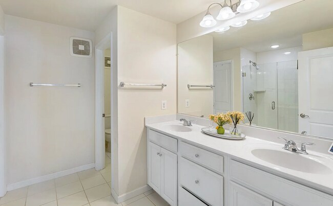 Building Photo - 6907 Stoddert Ln