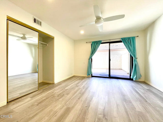 Building Photo - 726 Island View Cir