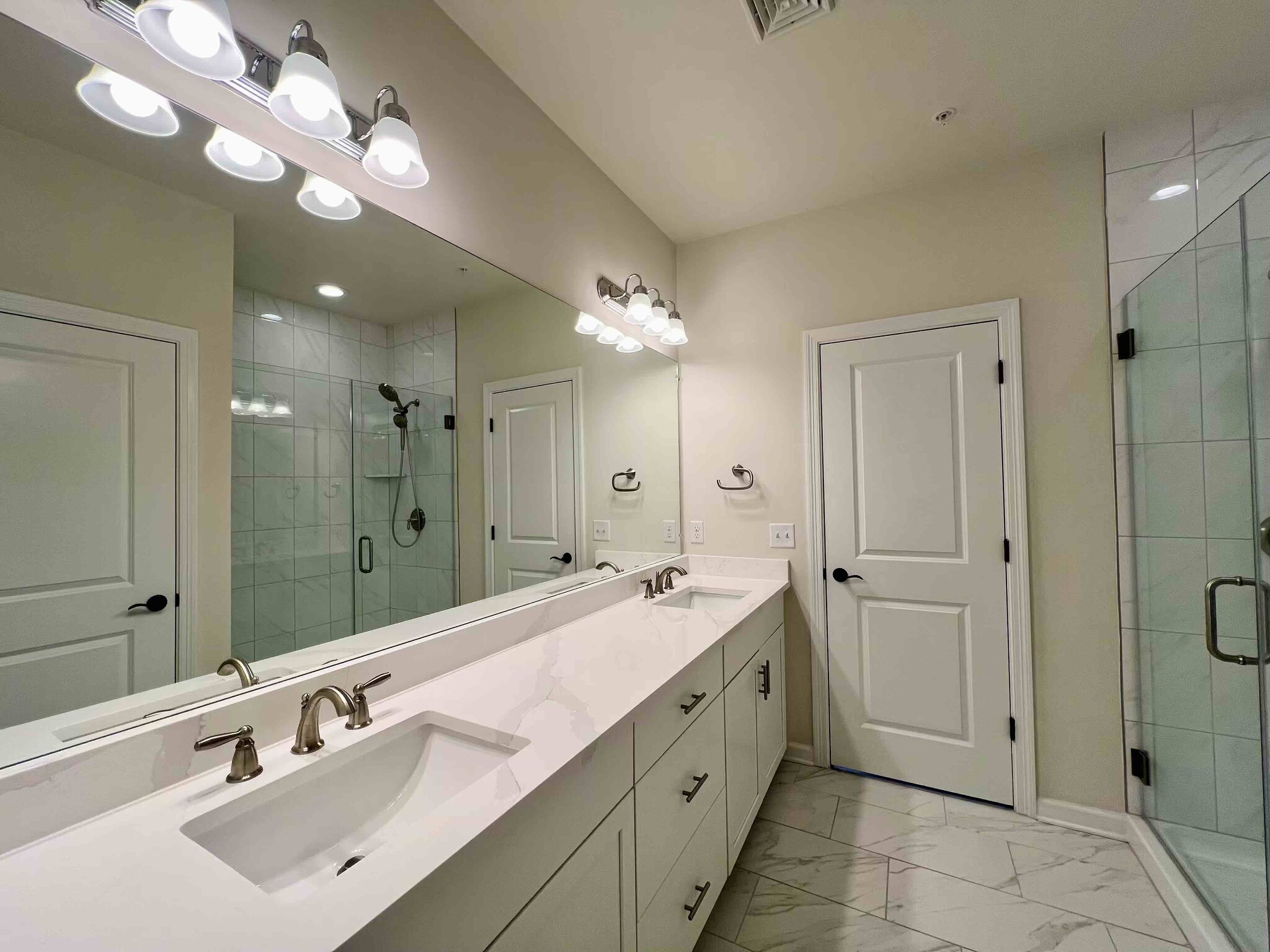 Building Photo - 3 Archer Dr