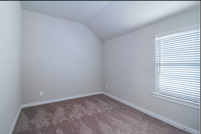 Building Photo - 5403 Big Thicket Ln