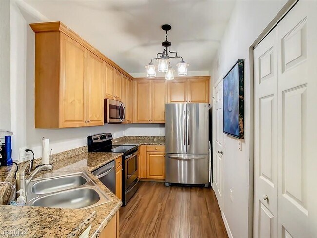 Building Photo - 1807 Concordia Lake Cir