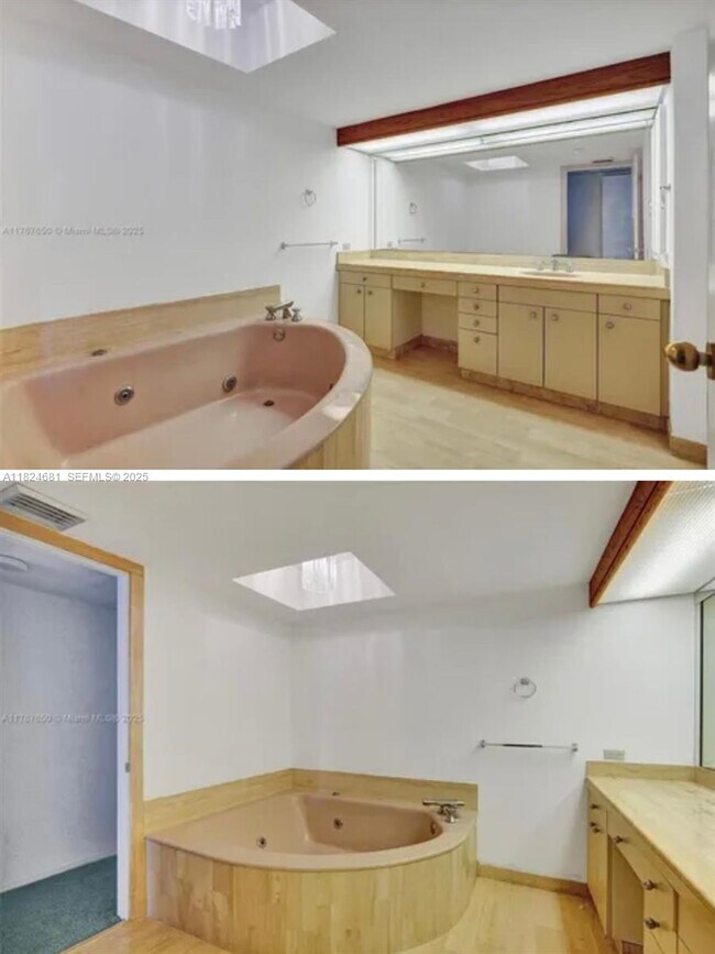 Building Photo - 19355 Turnberry Way