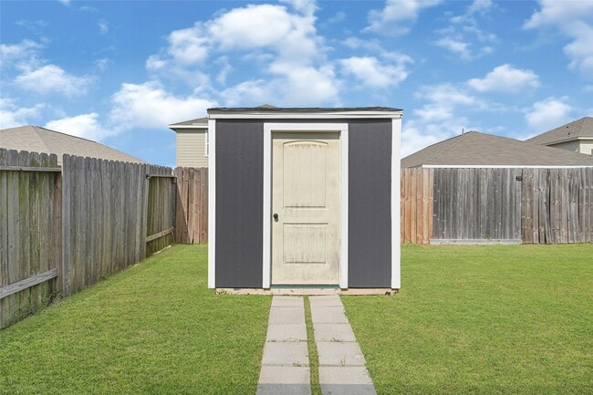 Building Photo - 7311 Roseshine Dr