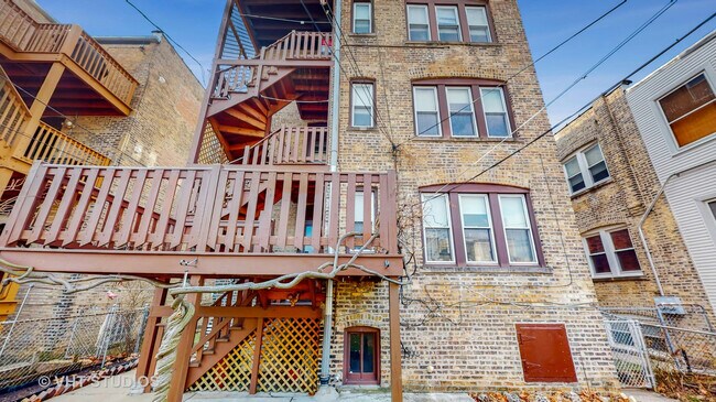 Building Photo - 5435 N Kimball Ave