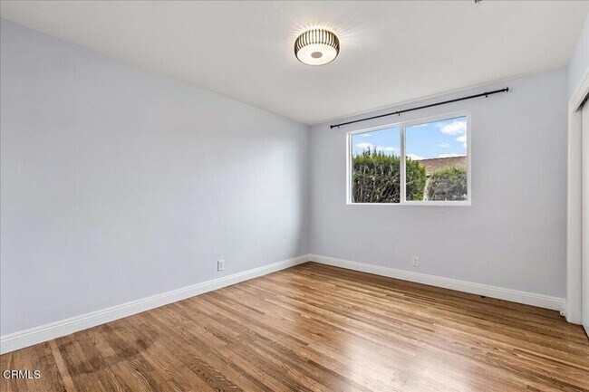 Building Photo - 2701 Jolley Dr
