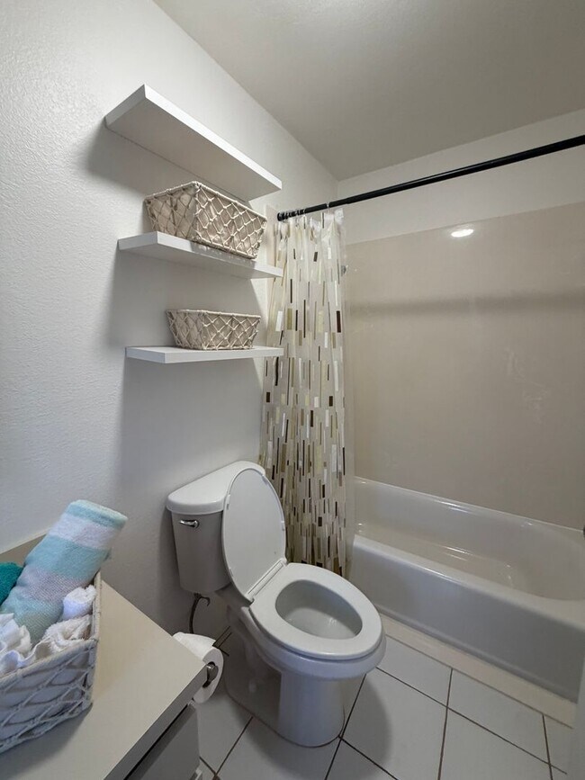 Building Photo - Mililani Townhome for Rent – Discounted Rent with Weekly Showing Agreement