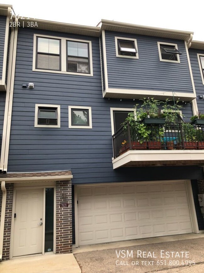 Building Photo - 2 Bed 2.5 Bath Townhome in Richfield