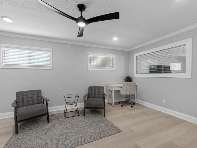 Building Photo - 2505 Truxillo St