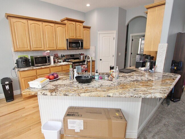 Building Photo - Immaculate Home Nestled in a Quiet Neighbo...