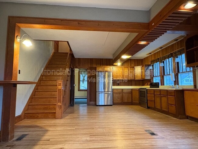 Building Photo - 173 Leesville Rd