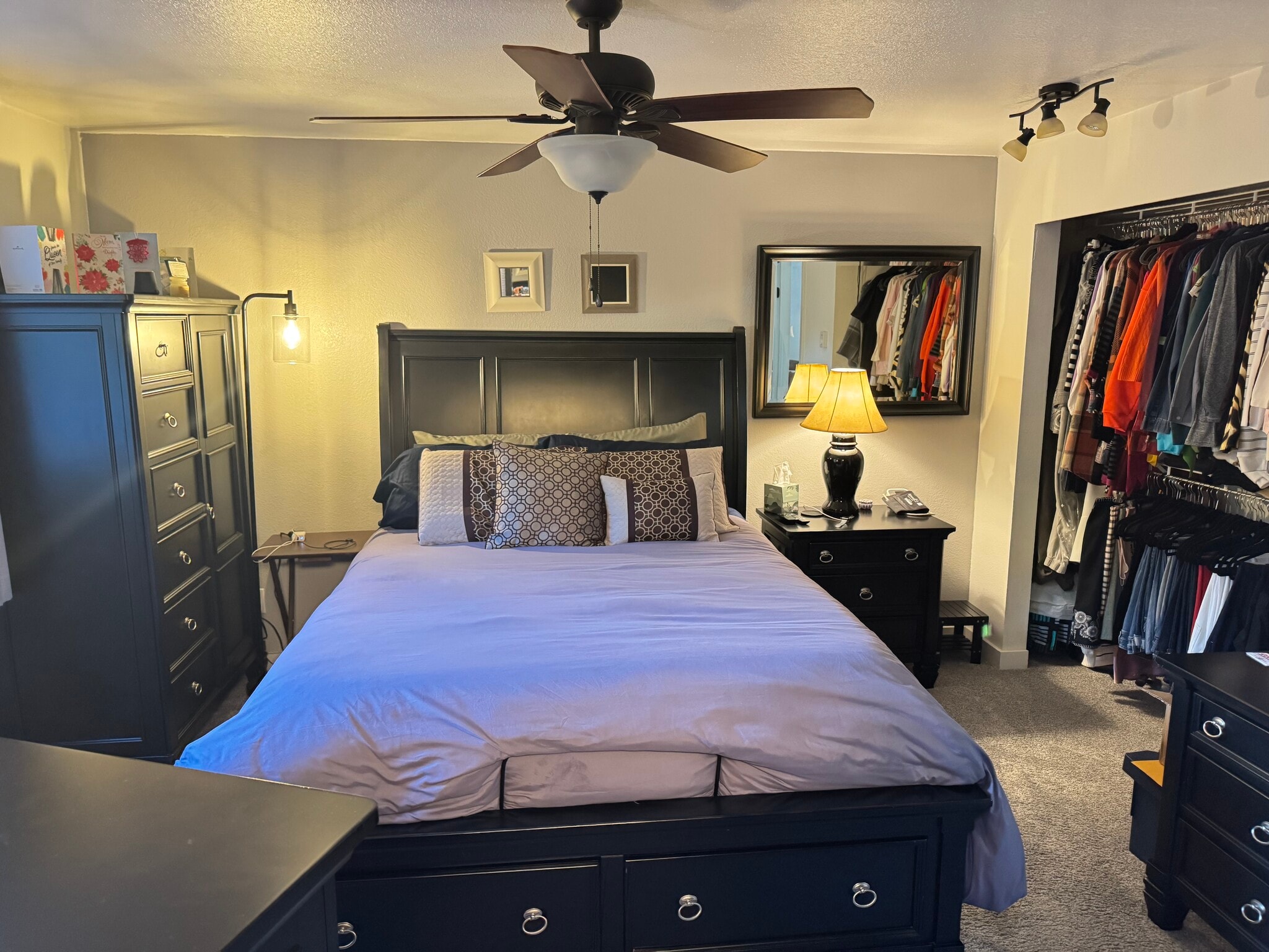 Primary room - 932 22nd Ave S