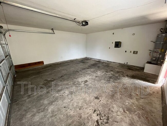 Building Photo - 826 N Williford Dr