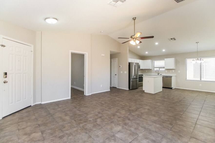 Building Photo - 4094 E Azurite Rd