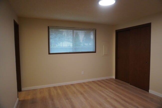 Building Photo - r3128.3130NE.86th.AVE