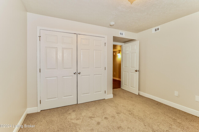 Building Photo - 2821 Rowan St