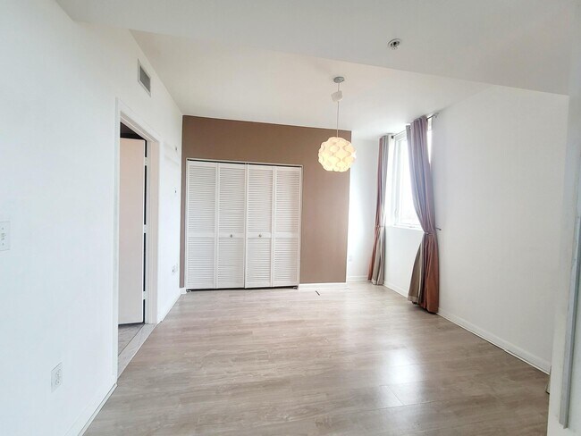 Building Photo - 244 Biscayne Blvd