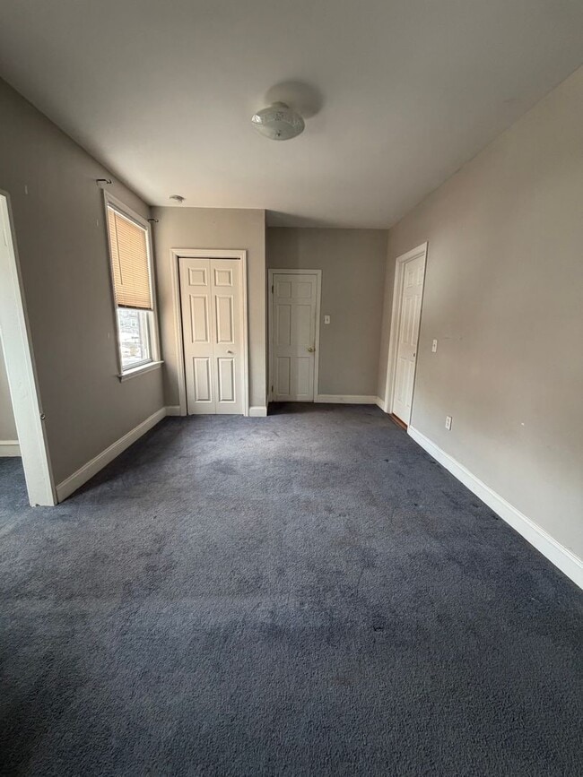 Building Photo - 21 S Wycombe Ave