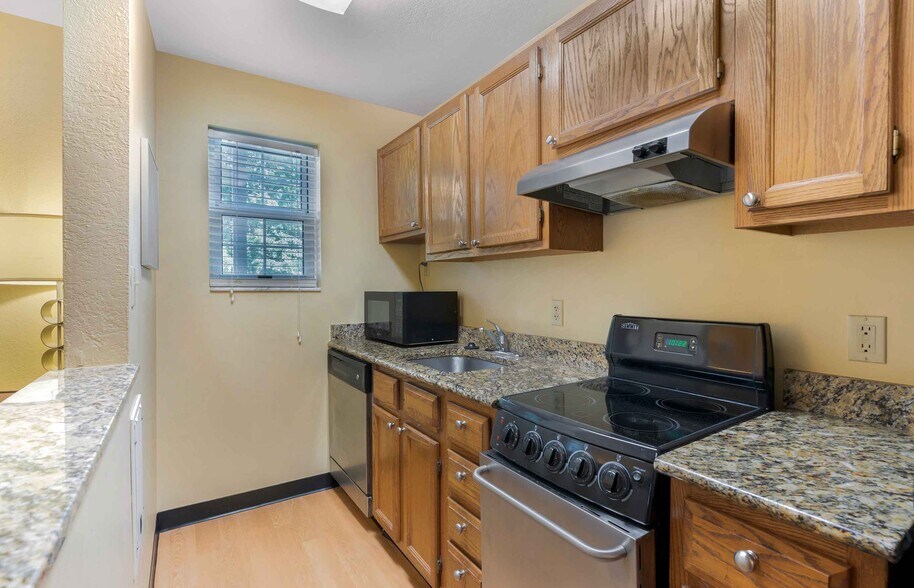 Building Photo - Furnished Studio-Atlanta - Norcross - Peachtree Corners