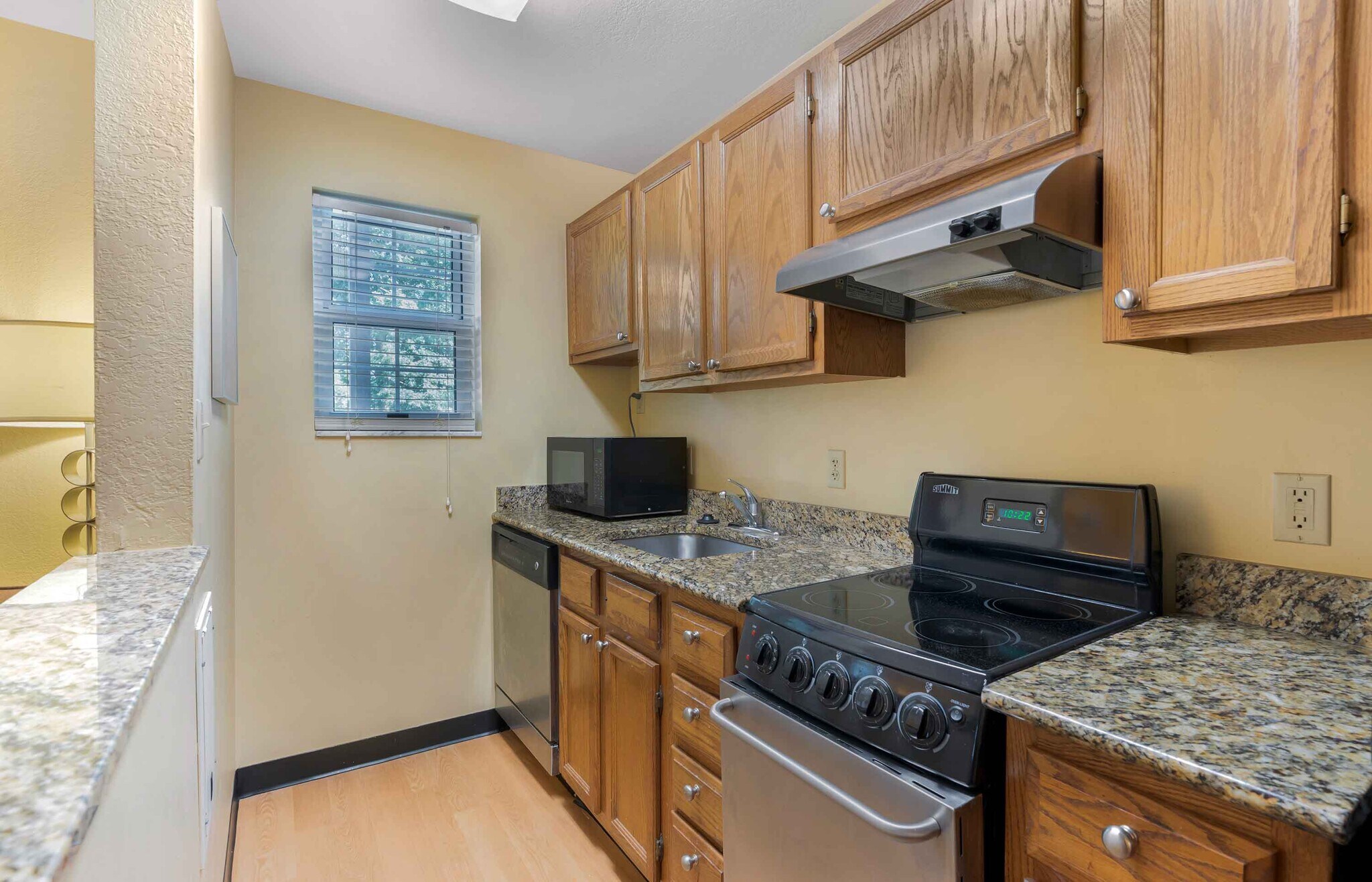 Building Photo - Furnished Studio-Atlanta - Norcross - Peachtree Corners