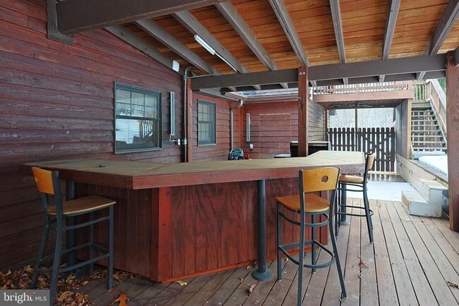 Building Photo - 761 Timberlake Dr