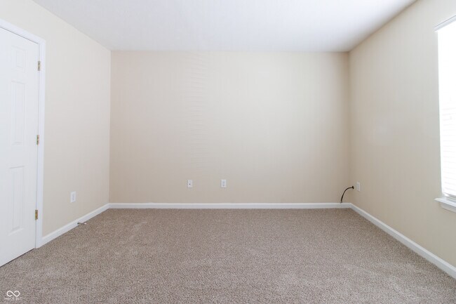 Building Photo - 435 Grabill Dr
