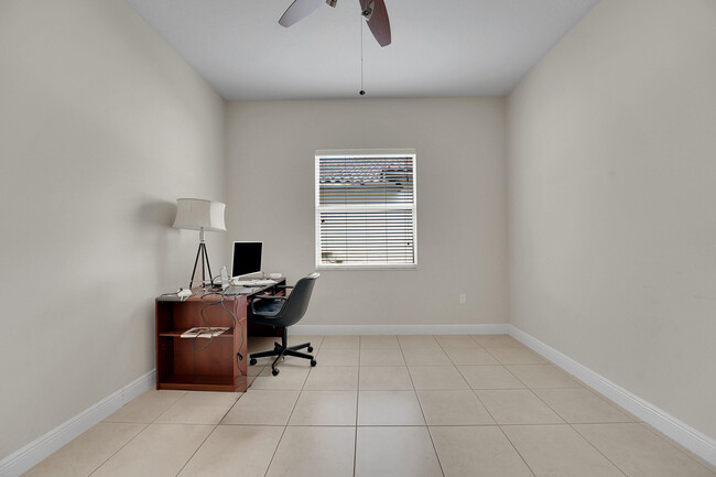 Building Photo - 9485 McAneeny Ct