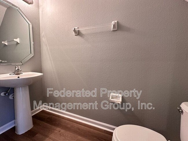 Building Photo - 3730 Creswick Cir