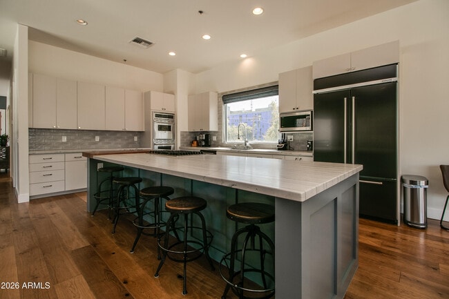 Building Photo - 4201 N Marshall Way