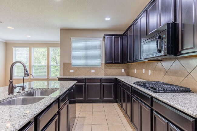 Building Photo - 12939 Texas Gold