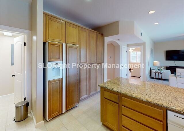 Building Photo - AVAILABLE SEPTEMBER- Beautiful Home in Paso Robles - 4 Bed / 4 Bath