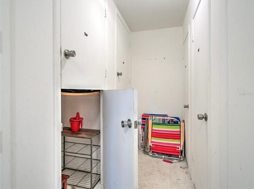 locked storage are - 125 5th Ave NE