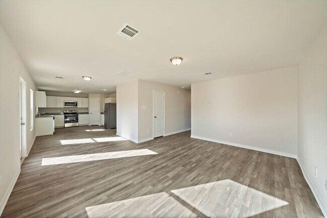 Building Photo - 228 Wild Oak