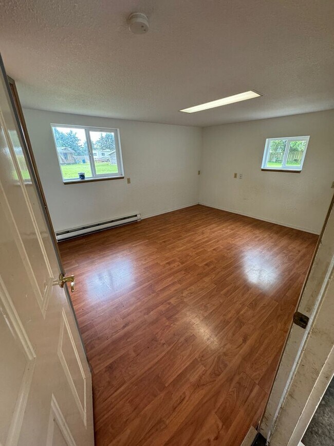 Building Photo - STATUS: UNAVAILABLE; RENTED -R287B- | $149...