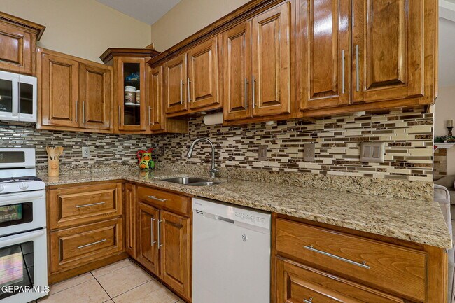 Building Photo - 1281 Amber Morgan Dr