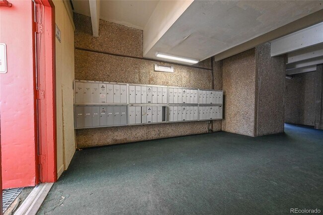 Building Photo - 364 S Ironton St