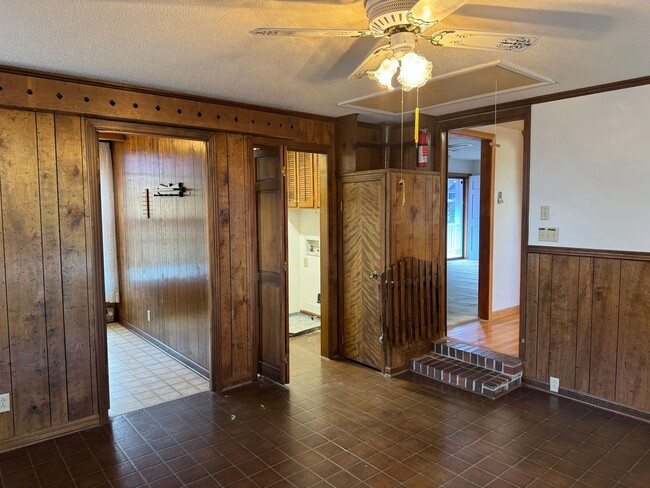 Building Photo - Timeless All-Brick Charm Near Madison St! 3 Bed 3 Bath with Detached Garage!